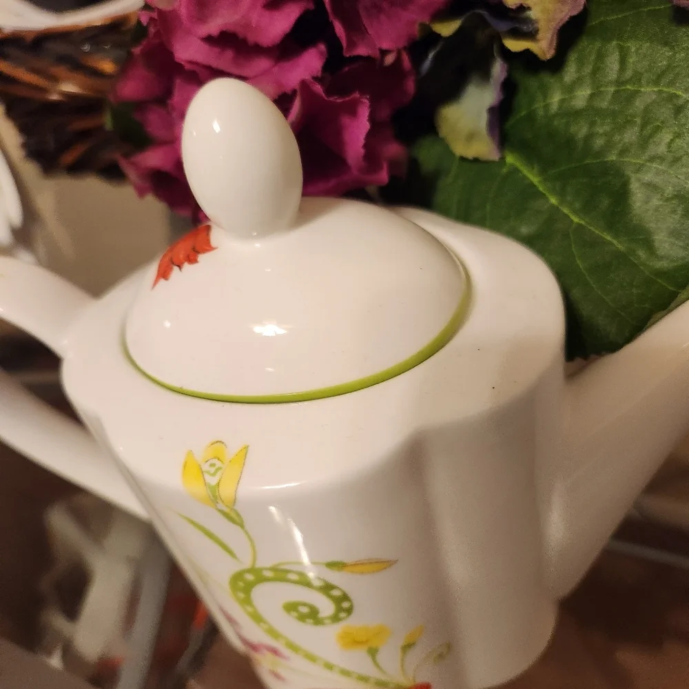Pier 1 Imports Dolomite Lyda Teapot Never Used